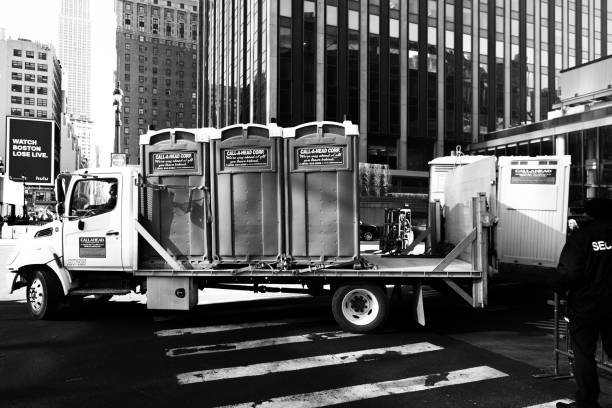 Portable Toilet Options We Offer in Buckner, MO